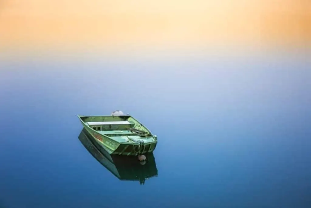 découvrez l'apaisement et la sérénité du silence. explorez comment le calme peut enrichir votre vie, favoriser la méditation et offrir un moment de réflexion dans un monde souvent bruyant.