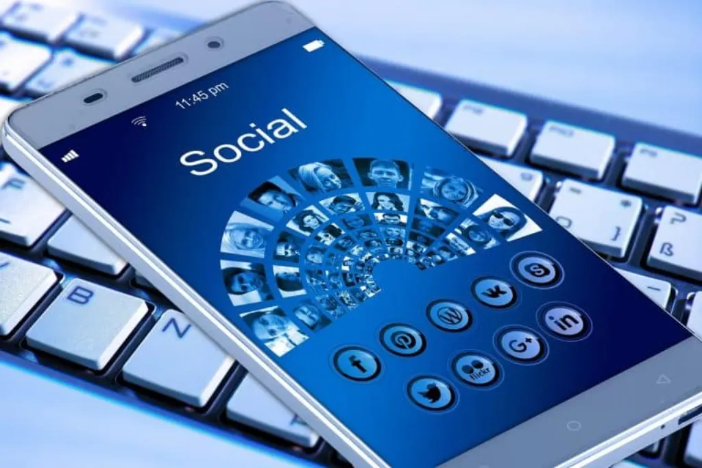 découvrez l'univers des réseaux sociaux : stratégies, tendances et conseils pour maximiser votre impact en ligne. rejoignez la conversation et boostez votre visibilité dès aujourd'hui !