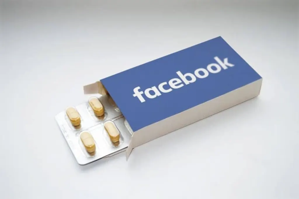 découvrez comment l'addiction aux réseaux sociaux impacte notre quotidien et notre bien-être. apprenez à reconnaître les signes de dépendance et trouvez des conseils pour établir une utilisation équilibrée et saine des plateformes sociales.