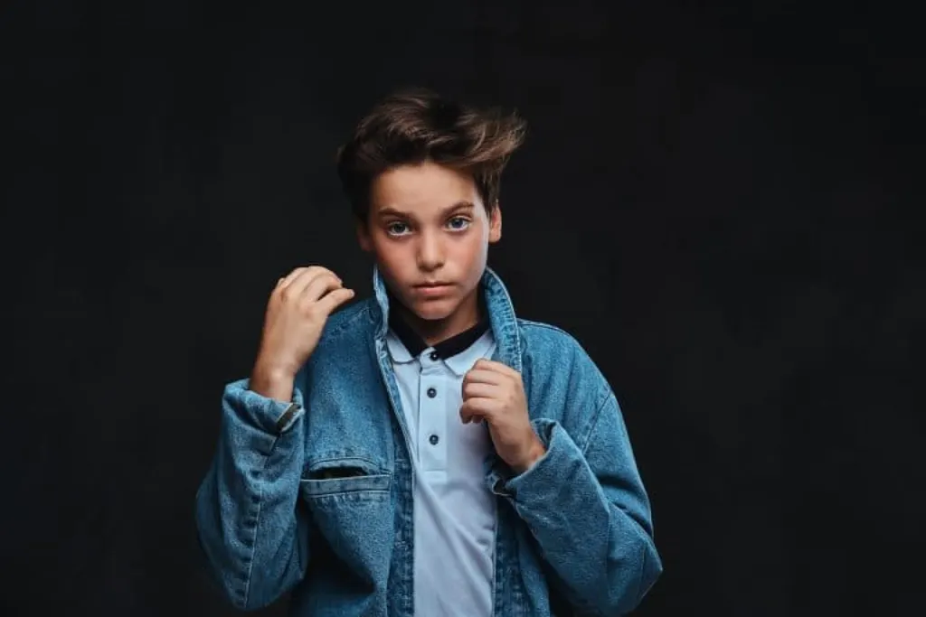découvrez l'univers fascinant des adolescents : leurs défis, leurs passions, et leur quête d'identité. explorez des conseils et des ressources pour accompagner les jeunes dans cette période cruciale de la vie.