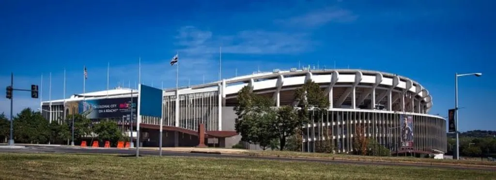 découvrez rfk, un artiste innovant qui repousse les limites de la créativité avec des créations uniques et inspirantes. explorez son univers captivant où l'art rencontre la modernité.
