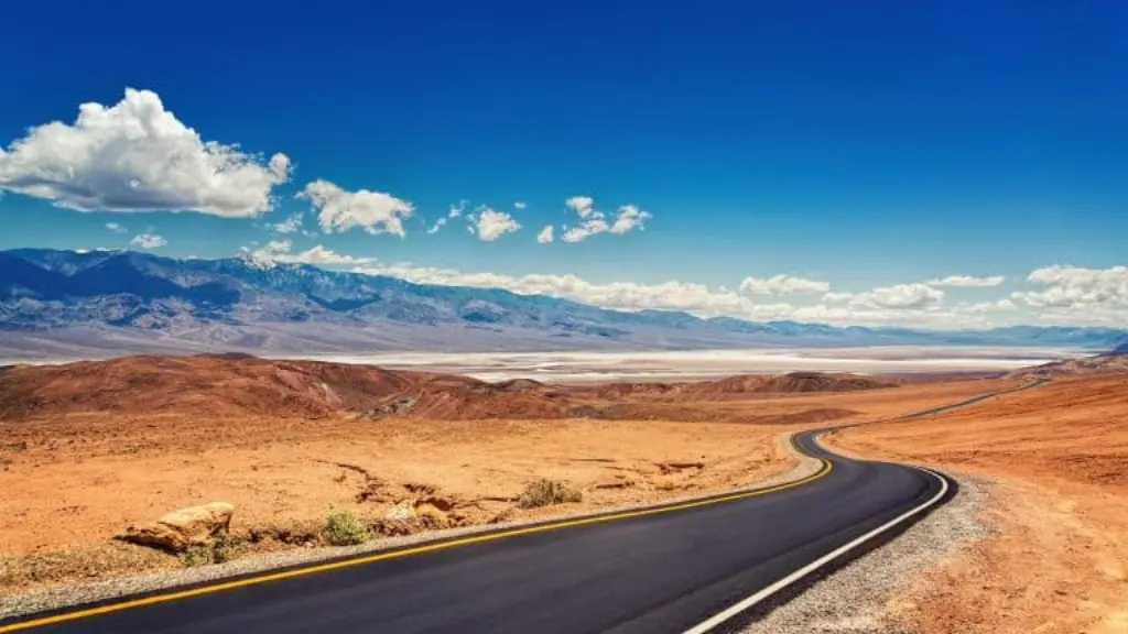 découvrez la californie : plages iconiques, villes vibrantes, paysages spectaculaires et culture ensoleillée. préparez votre voyage dans l'état doré des états-unis !