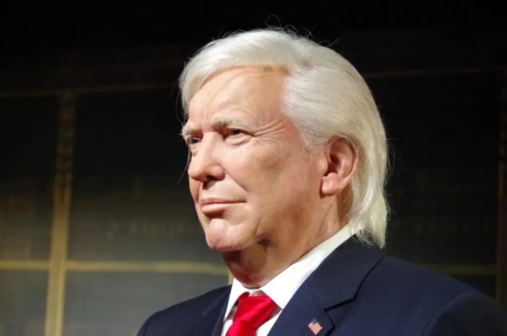 découvrez les dernières actualités et informations sur donald trump, ancien président des états-unis, ses initiatives politiques, déclarations et influence mondiale.