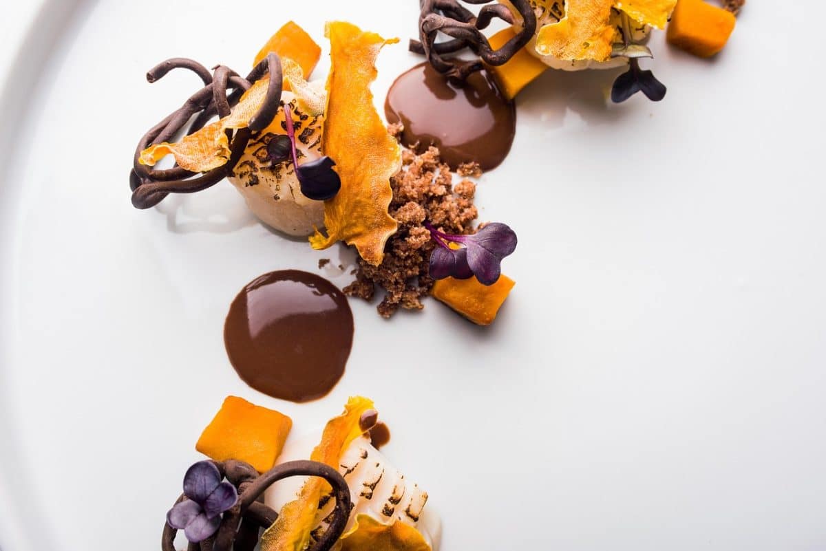 découvrez une sélection des meilleurs restaurants pour satisfaire toutes vos envies gourmandes. que ce soit pour un dîner romantique, un repas en famille ou une sortie entre amis, explorez une variété de cuisines et d'ambiance qui raviront vos papilles.