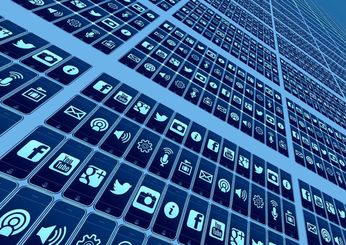 découvrez les conséquences et les enjeux d'une interdiction des réseaux sociaux, ainsi que les débats autour de la liberté d'expression et de la régulation en ligne.