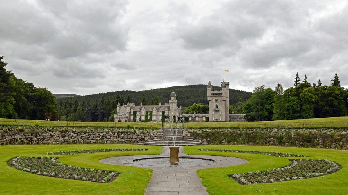 informations importantes sur la fermeture du château de balmoral : dates, raisons et conseils pour planifier votre visite.